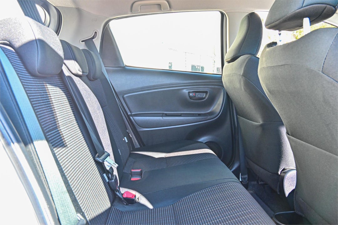 2015 Toyota Yaris Ascent, Automatic, 134078 km, Photo 15