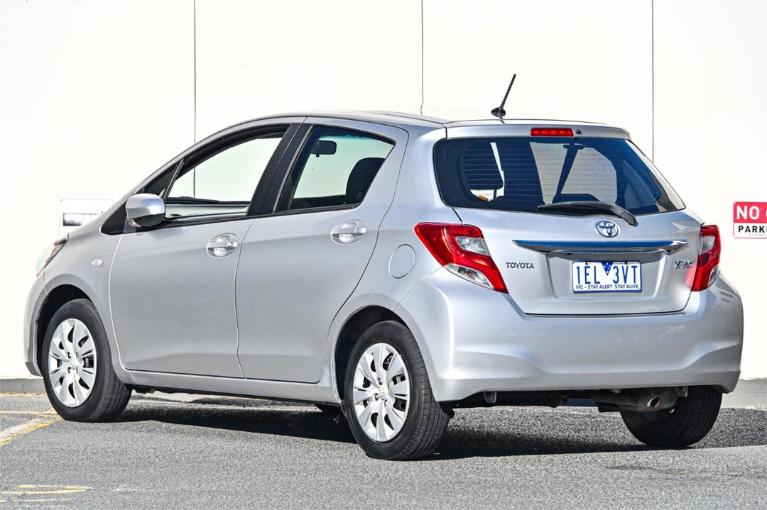 2015 Toyota Yaris Ascent, Automatic, 134078 km, Photo 2