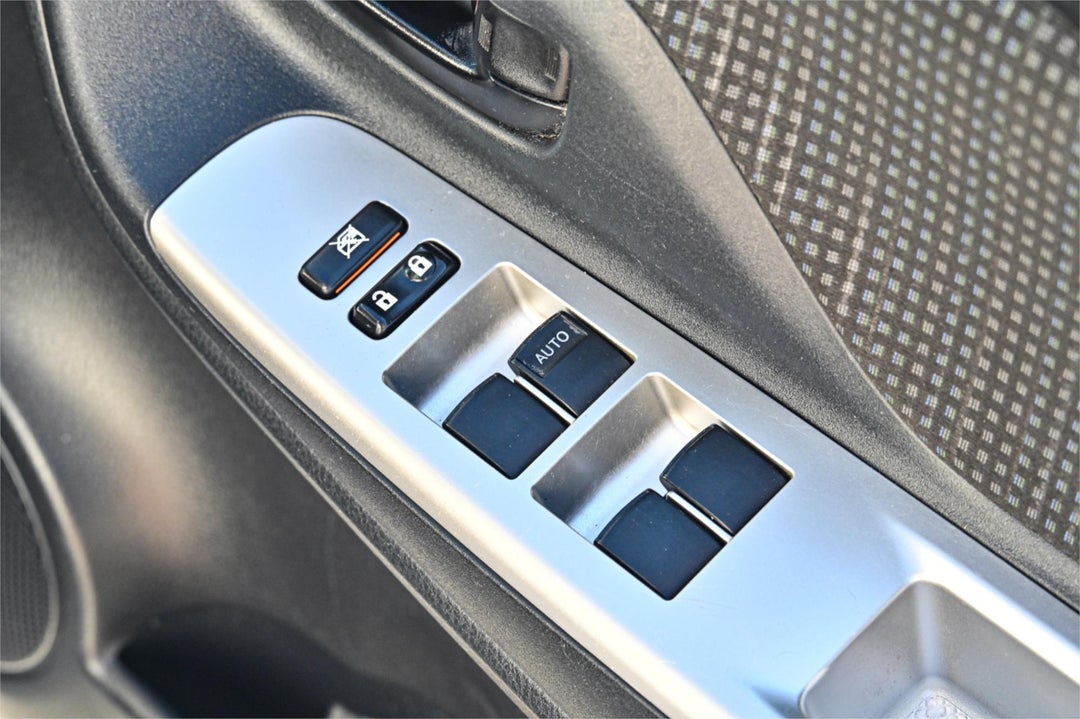 2015 Toyota Yaris Ascent, Automatic, 134078 km, Photo 17