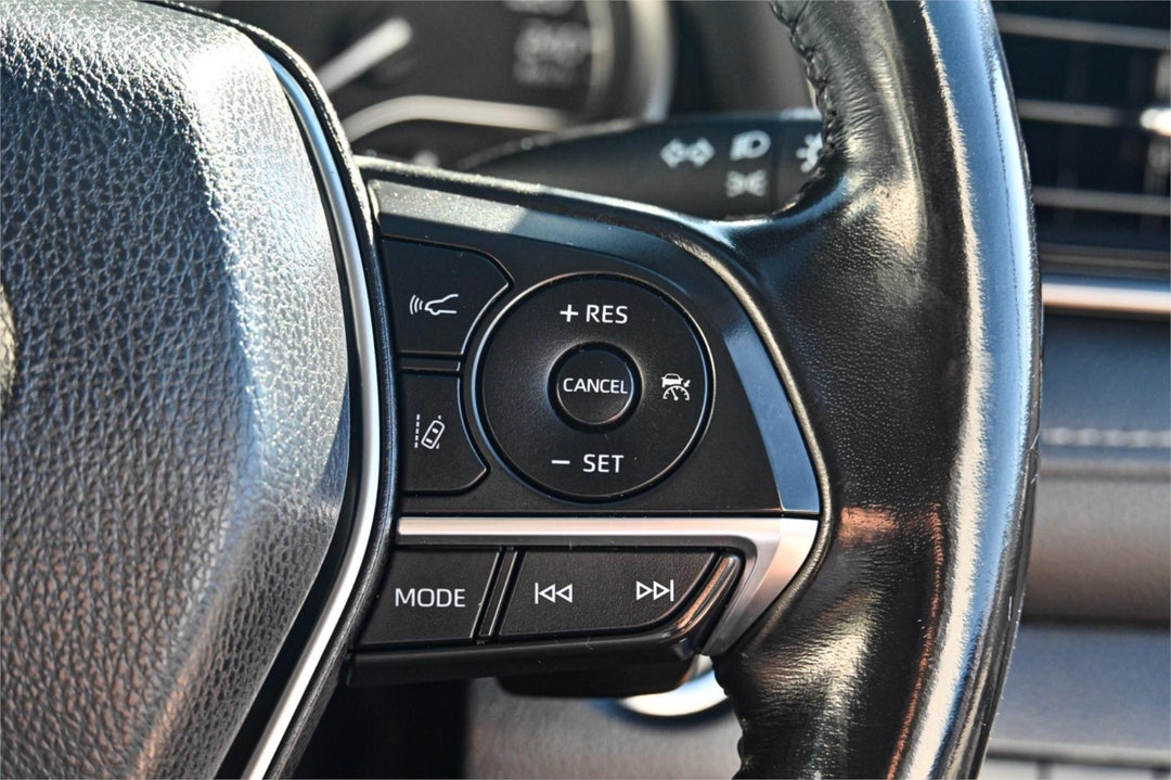 2019 Toyota Camry Sx, Automatic, 131555 km, Photo 15