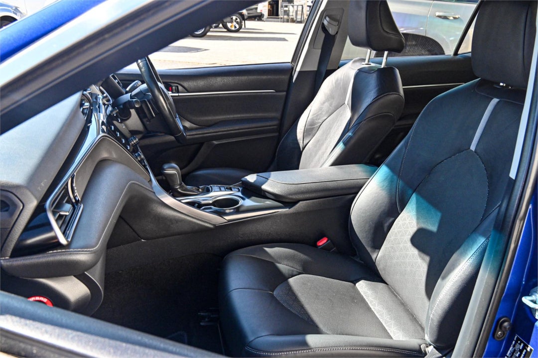 2019 Toyota Camry Sx, Automatic, 131555 km, Photo 17