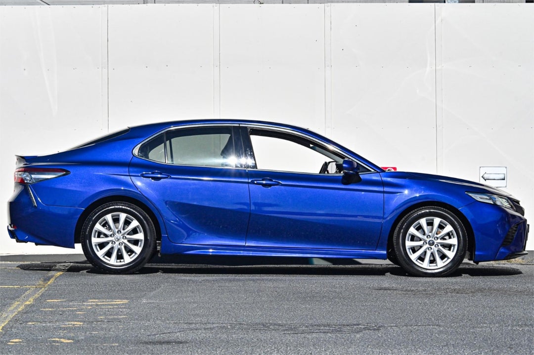 2019 Toyota Camry Sx, Automatic, 131555 km, Photo 3