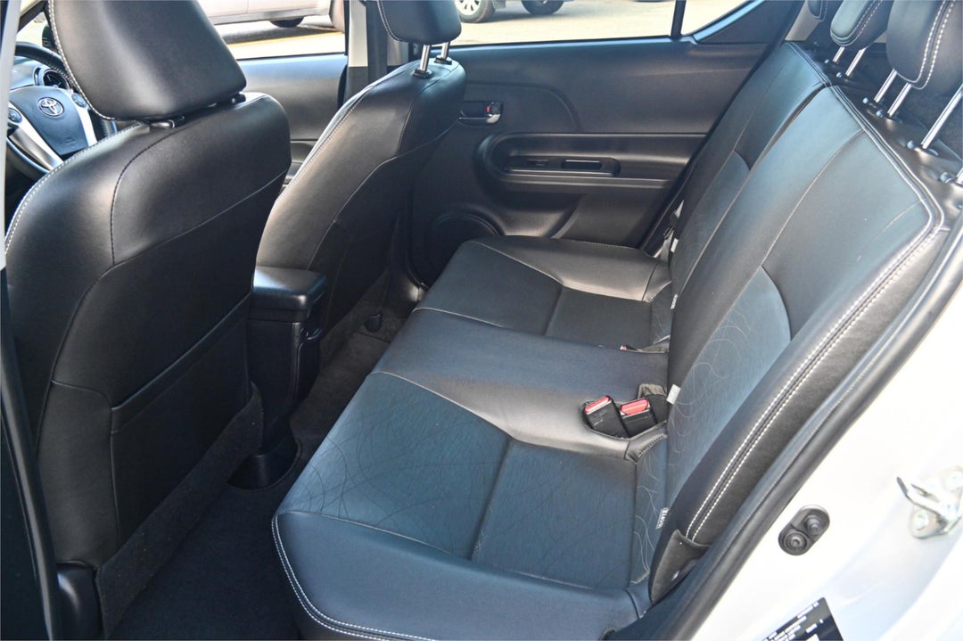 2016 Toyota Prius C I-tech, Manual, 57451 km, Photo 15