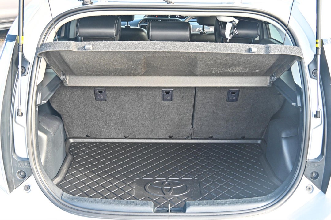 2016 Toyota Prius C I-tech, Manual, 57451 km, Photo 19