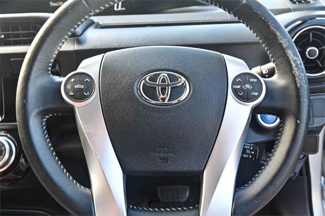 2016 Toyota Prius C I-tech, Manual, 57451 km, Photo 8
