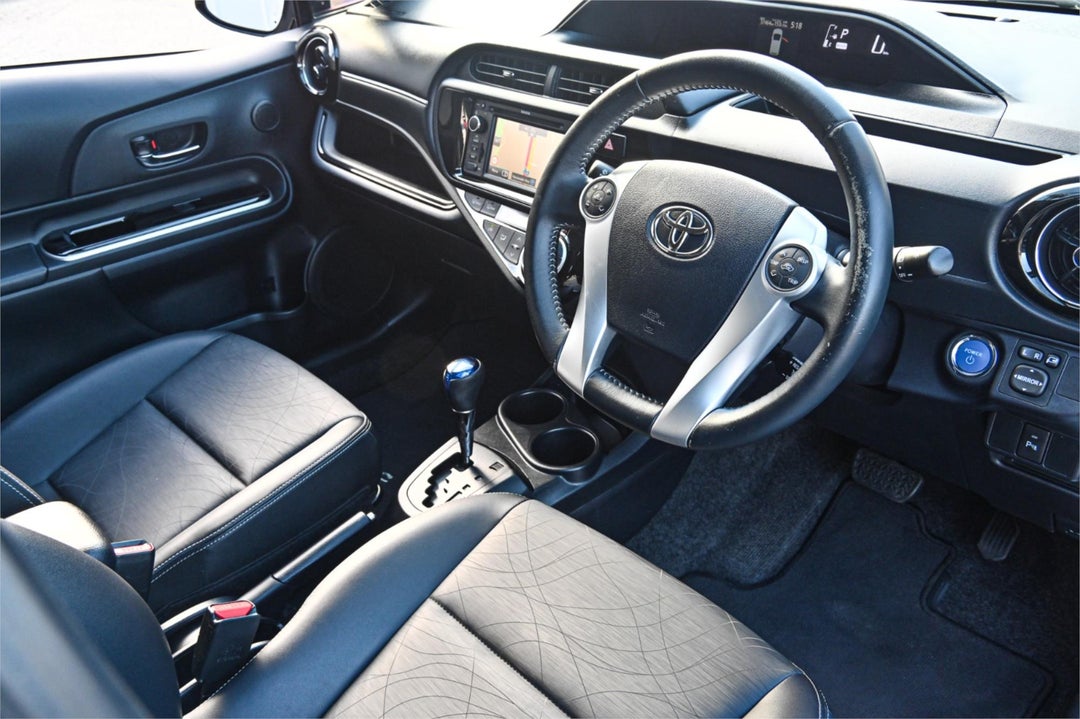 2016 Toyota Prius C I-tech, Manual, 57451 km, Photo 7