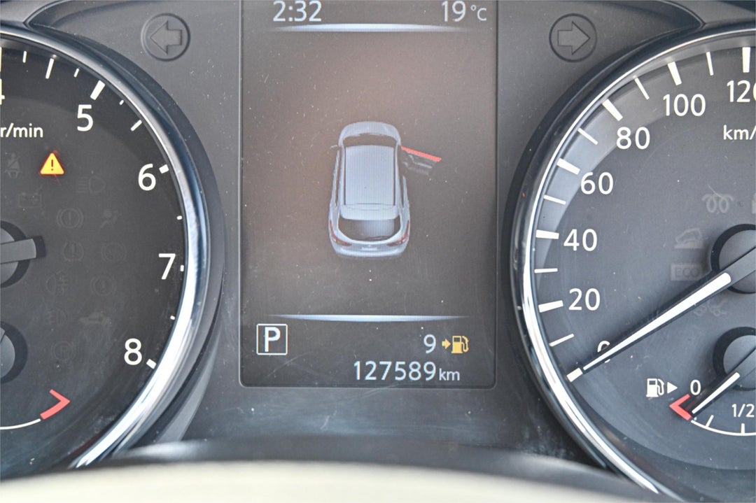 2015 Nissan Qashqai St, Manual, 127572 km, Photo 12