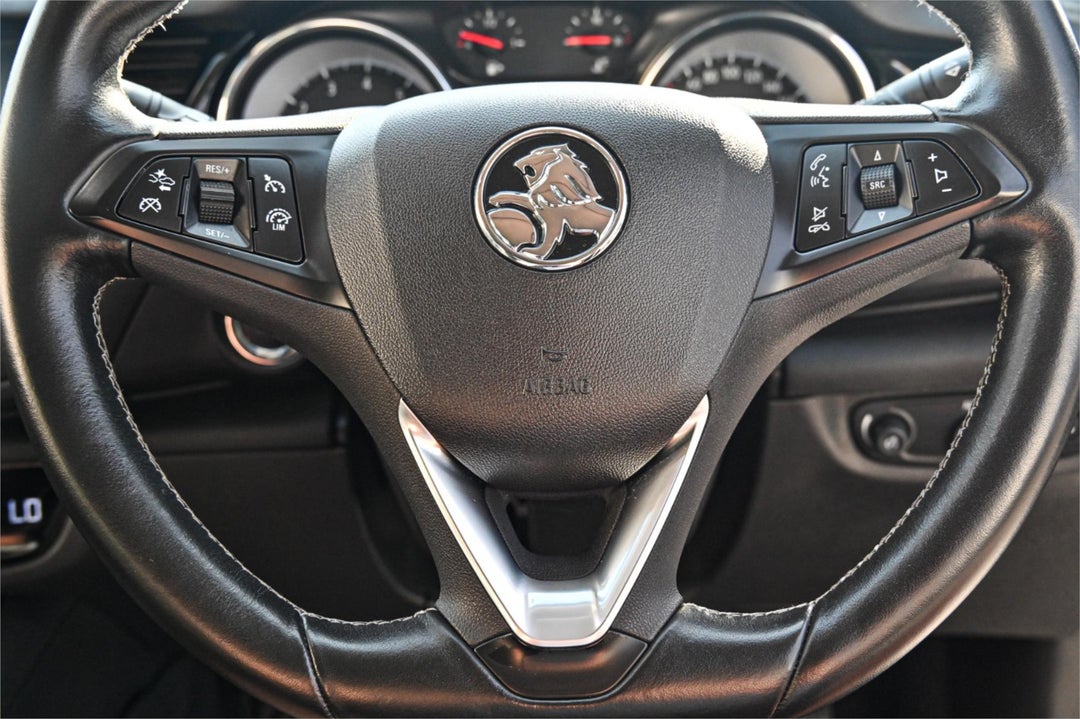 2018 Holden Commodore Rs, Automatic, 108447 km, Photo 9