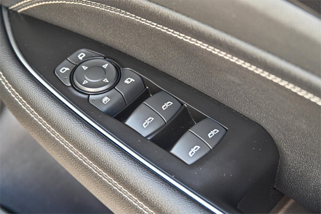 2018 Holden Commodore Rs, Automatic, 108447 km, Photo 15