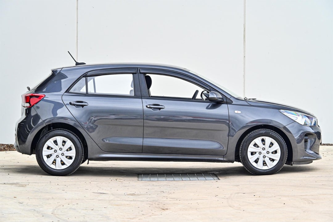 2018 Kia Rio S, Automatic, 136175 km, Photo 3