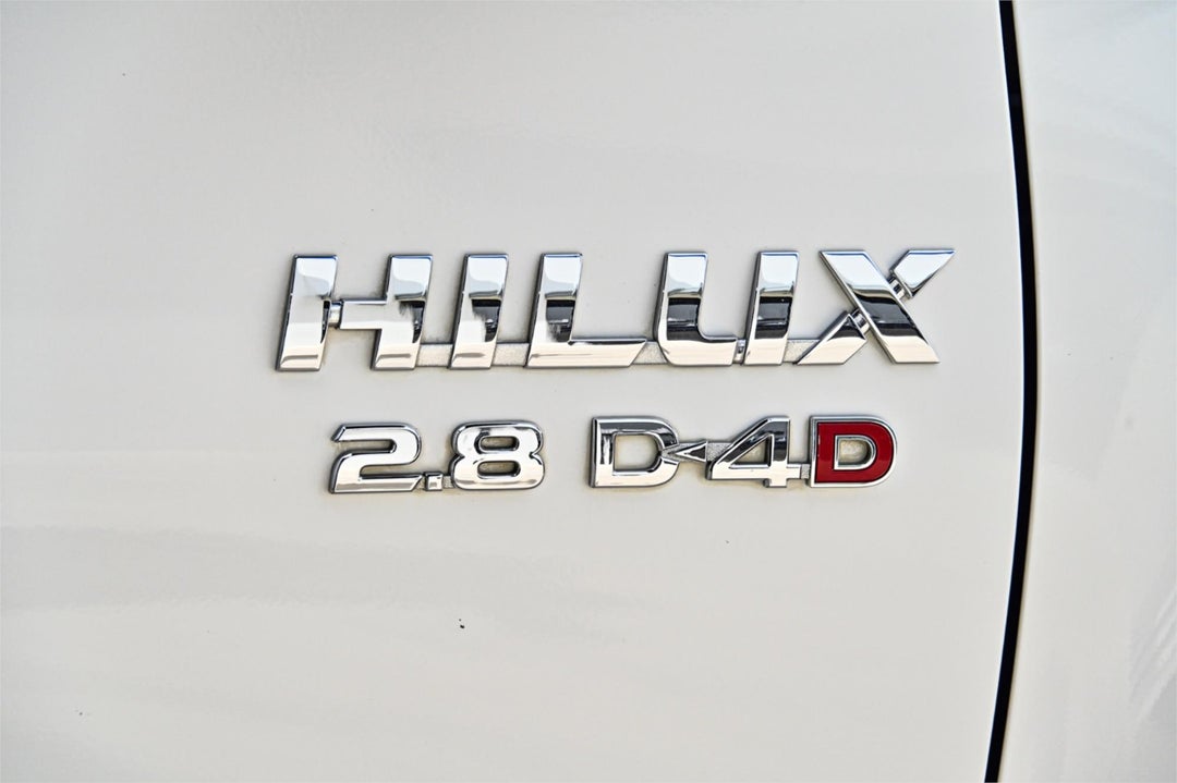 2017 Toyota Hilux Sr5, Automatic, 345510 km, Photo 5