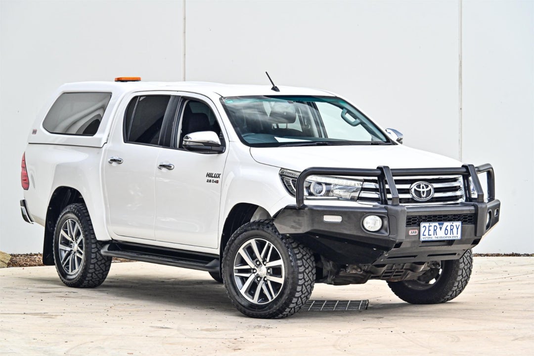 2017 Toyota Hilux Sr5, Automatic, 345510 km, Photo 1