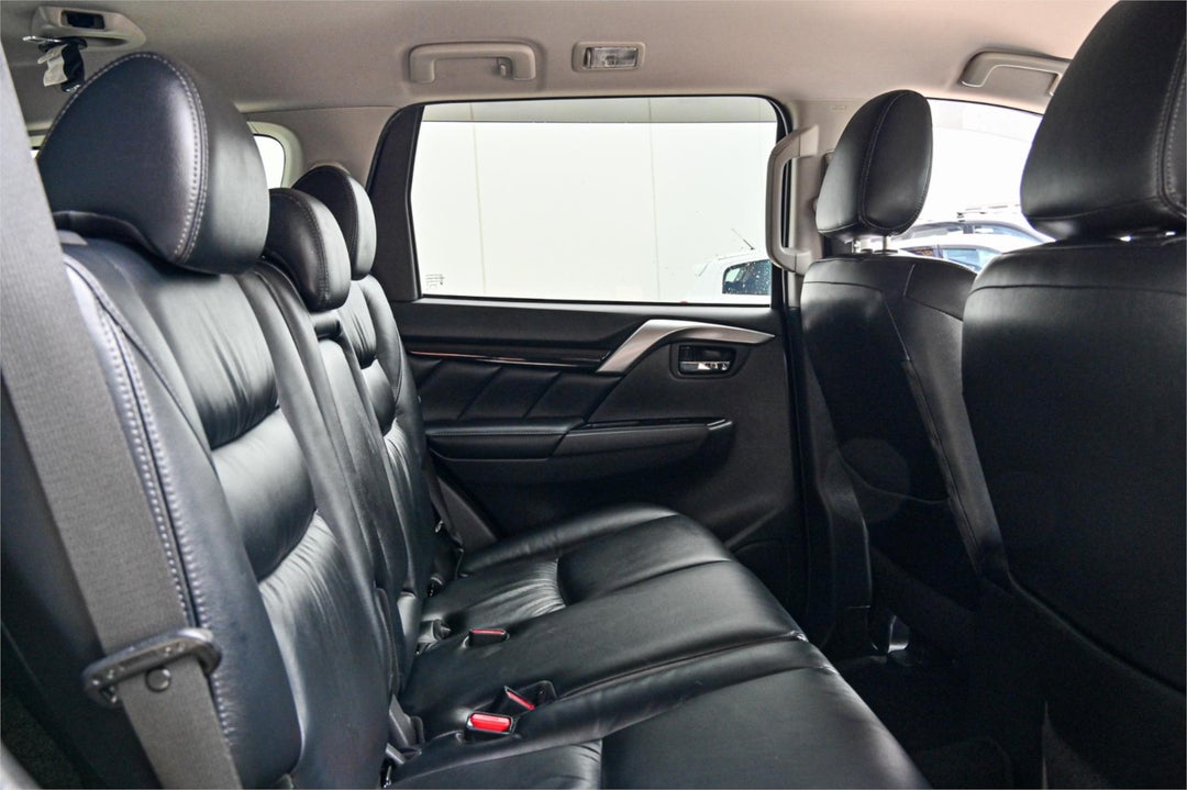 2015 Mitsubishi Pajero Sport Gls, Automatic, 141865 km, Photo 18