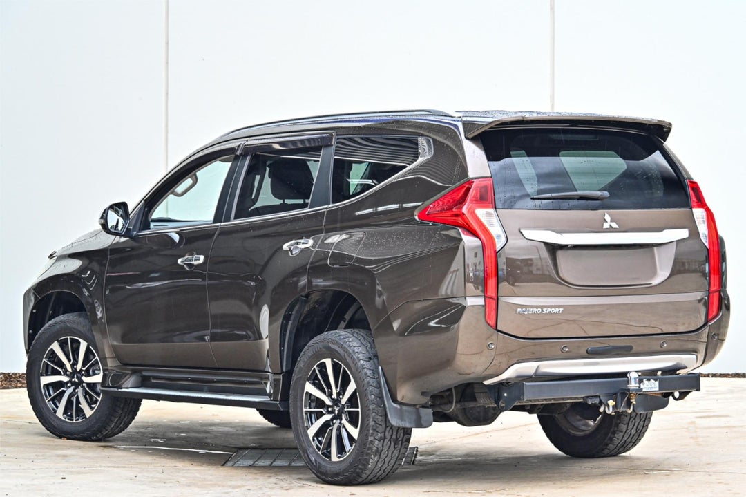 2015 Mitsubishi Pajero Sport Gls, Automatic, 141865 km, Photo 2