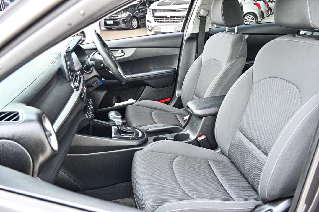 2020 Kia Cerato S, Automatic, 52071 km, Photo 16