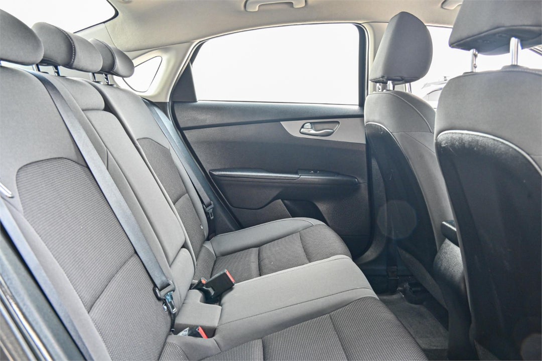 2020 Kia Cerato S, Automatic, 52071 km, Photo 18