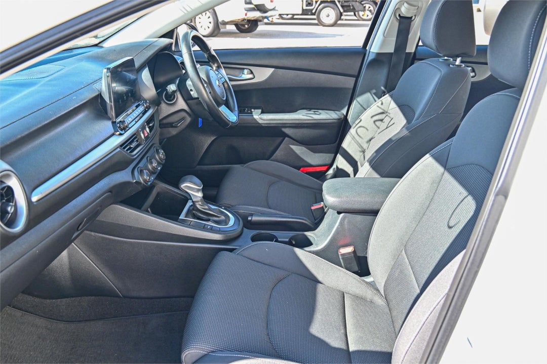 2019 Kia Cerato S, Automatic, 44075 km, Photo 17