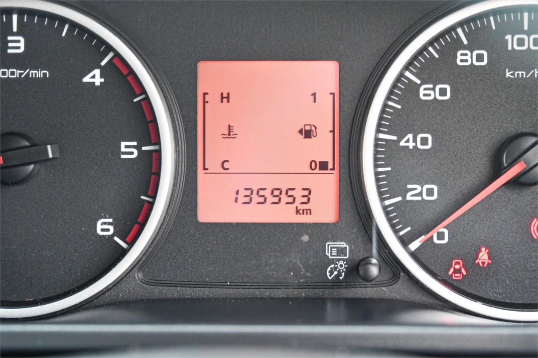 2017 Mitsubishi Triton Glx, Manual, 135943 km, Photo 12