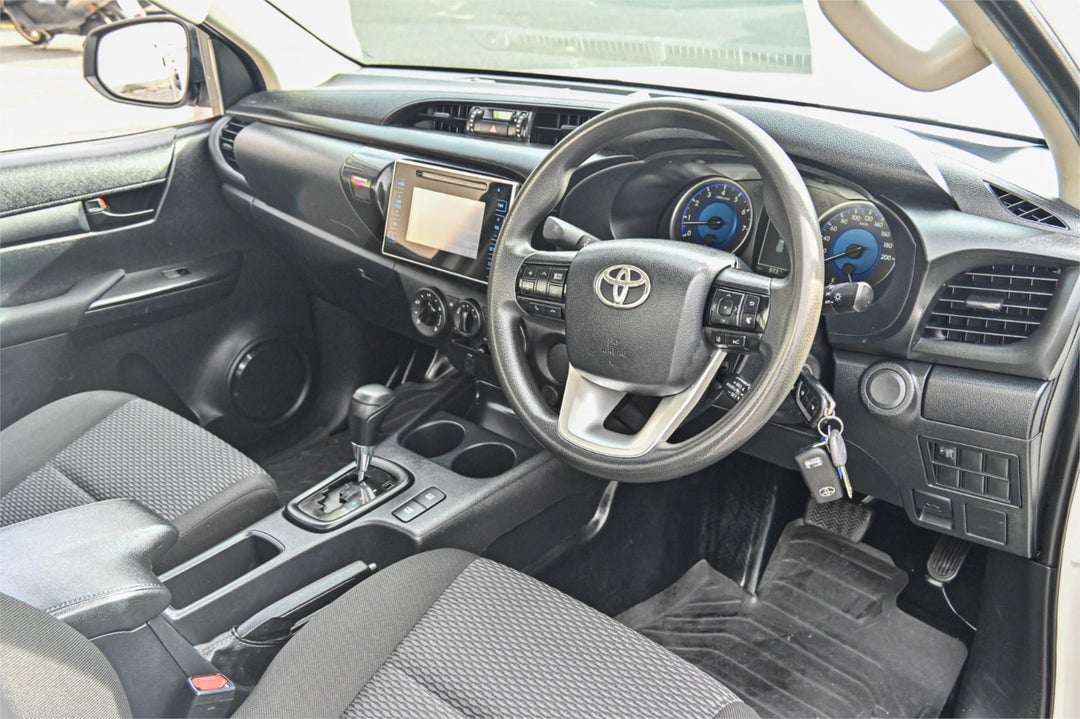 2019 Toyota Hilux Workmate, Automatic, 97376 km, Photo 10