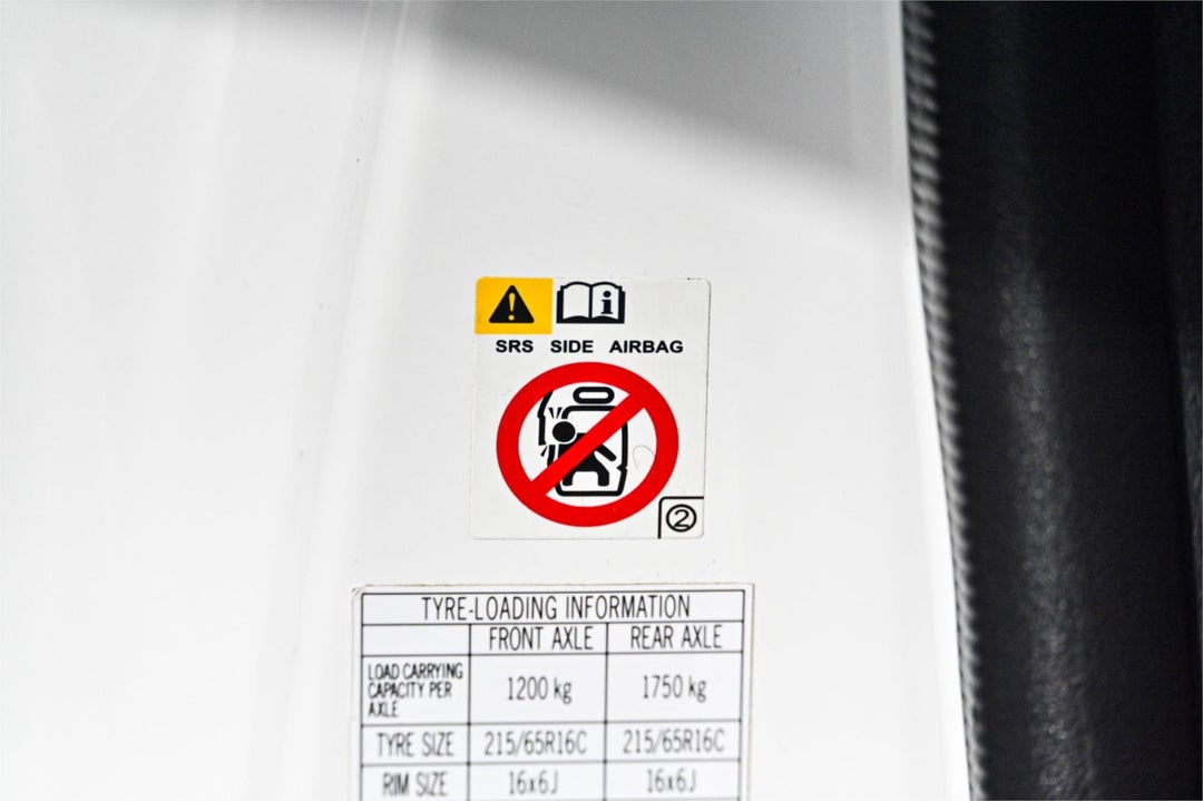 2019 Toyota Hilux Workmate, Automatic, 97376 km, Photo 20