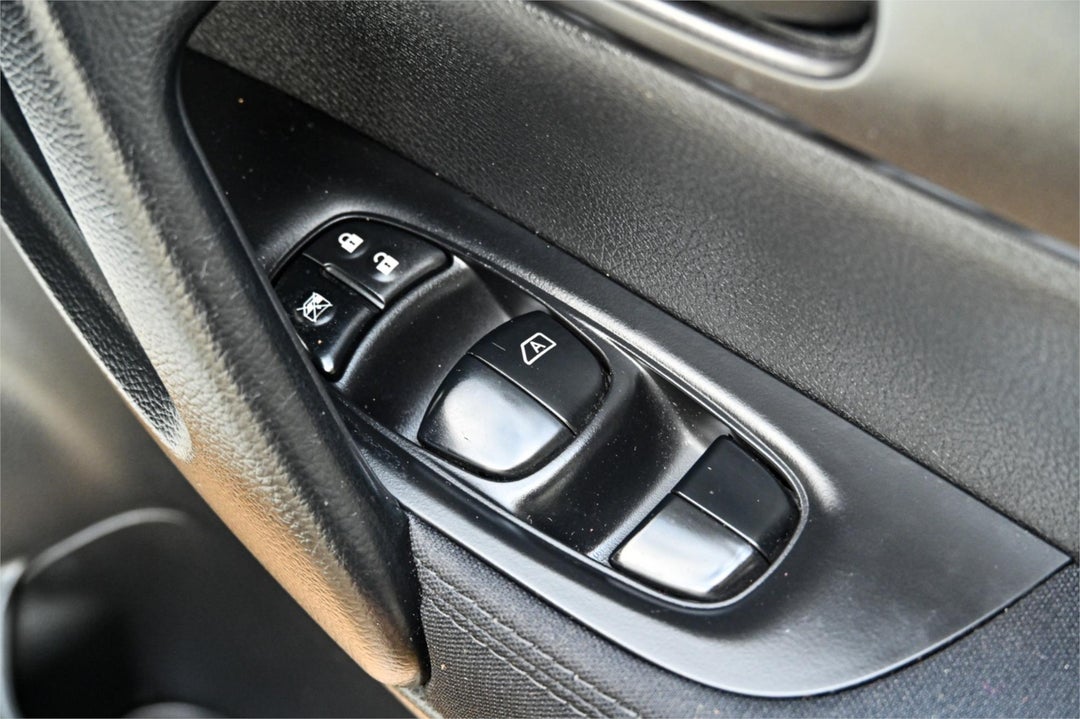 2015 Nissan Qashqai St, Manual, 97192 km, Photo 15