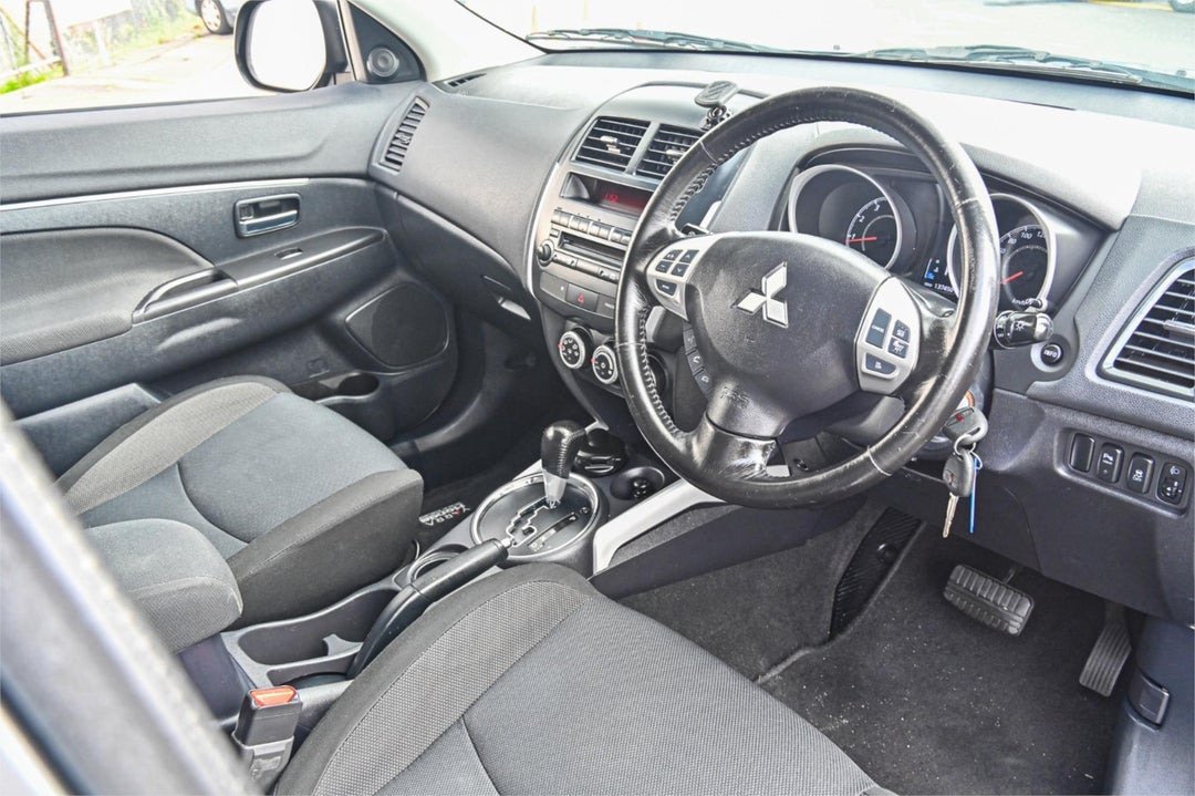 2011 Mitsubishi ASX (2WD), Manual, 137387 km, Photo 7