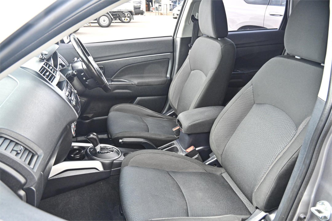 2011 Mitsubishi ASX (2WD), Manual, 137387 km, Photo 16