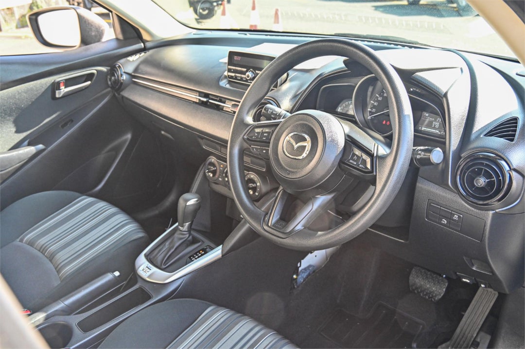 2017 Mazda 2 Neo, Automatic, 74931 km, Photo 8