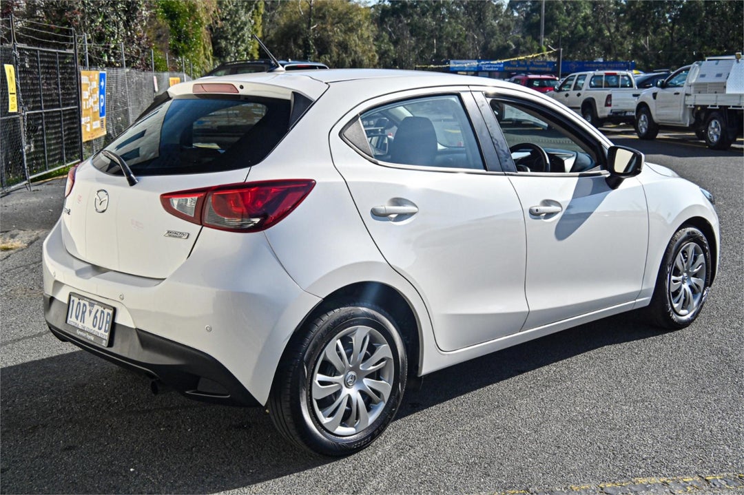 2017 Mazda 2 Neo, Automatic, 74931 km, Photo 4