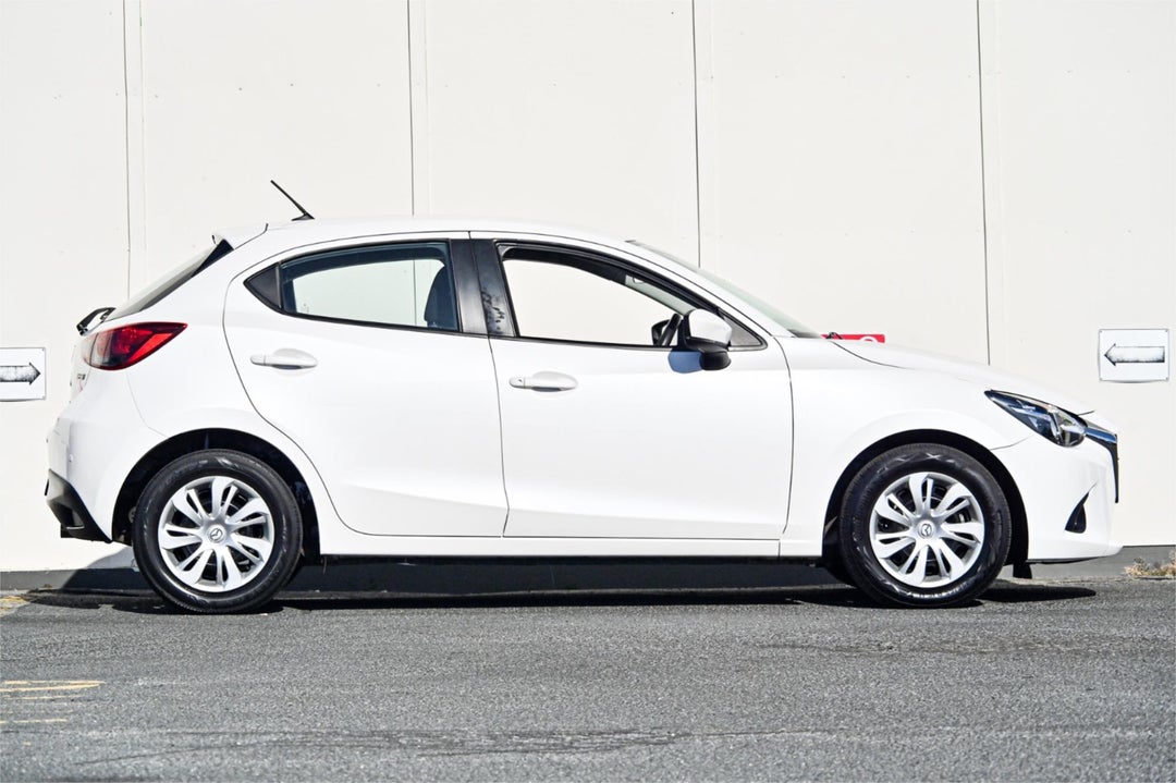 2017 Mazda 2 Neo, Automatic, 74931 km, Photo 5