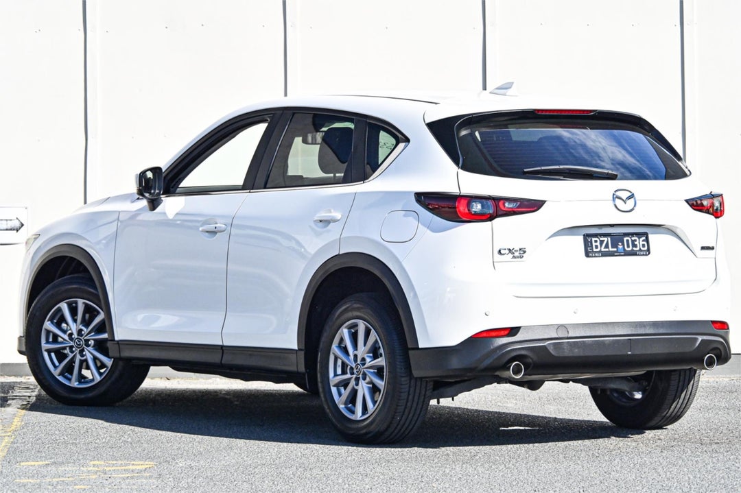2022 Mazda CX-5 Touring, Automatic, 26709 km, Photo 2