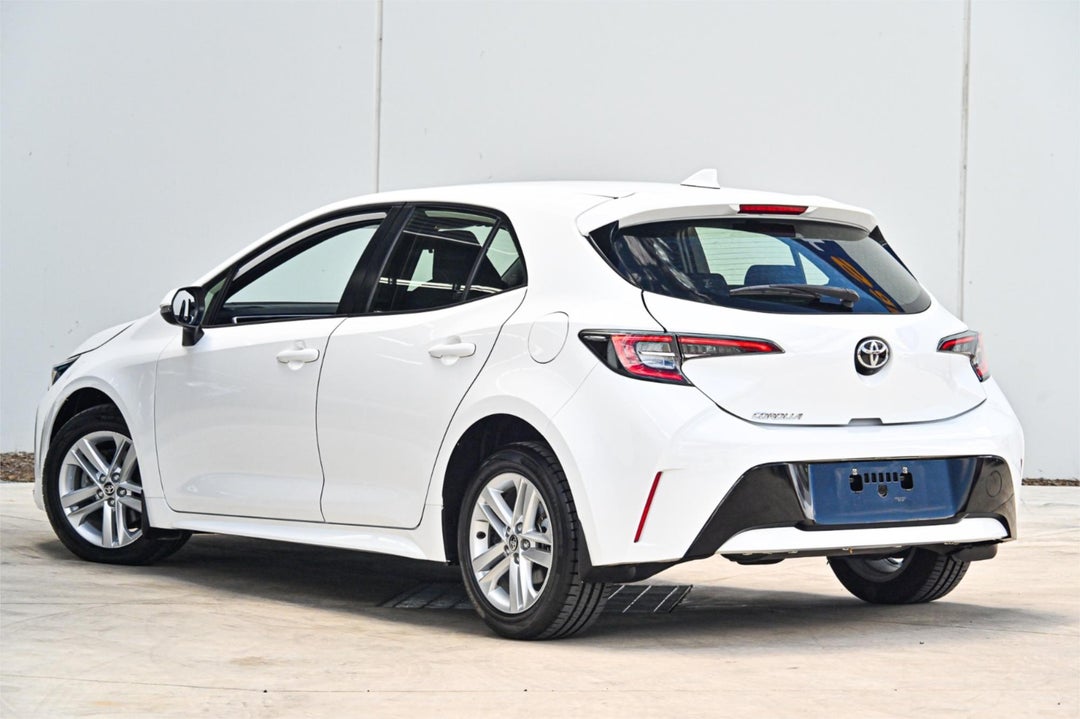 2020 Toyota Corolla Ascent Sport, Manual, 47070 km, Photo 2