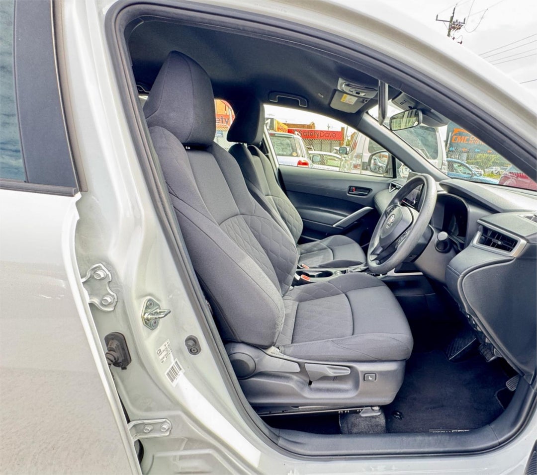 2023 Toyota Corolla Cross Gx, Automatic, 45646 km, 