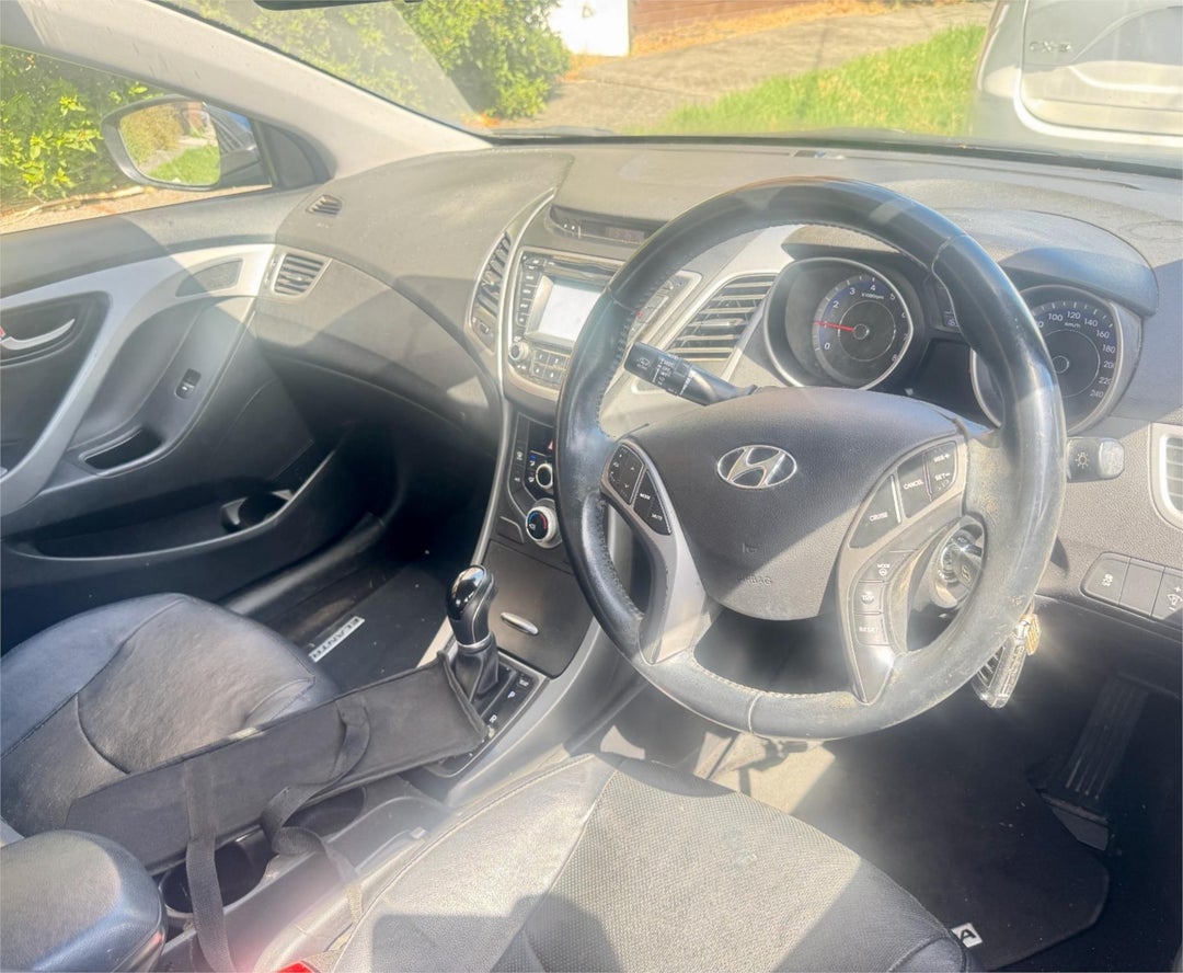 2014 Hyundai Elantra Trophy, Automatic, 168874 km, Photo 4
