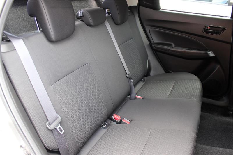 2021 Suzuki Swift Gl Navigator, Manual, 53498 km, Photo 1