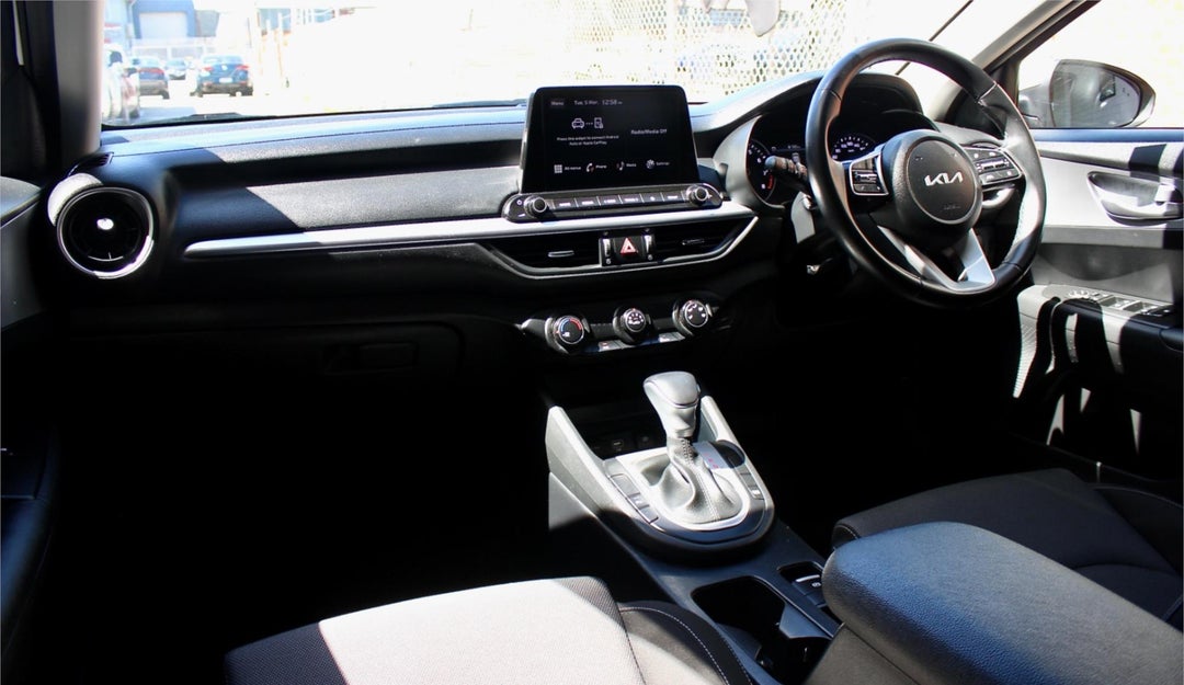 2022 Kia Cerato S, Automatic, 61158 km, Photo 23