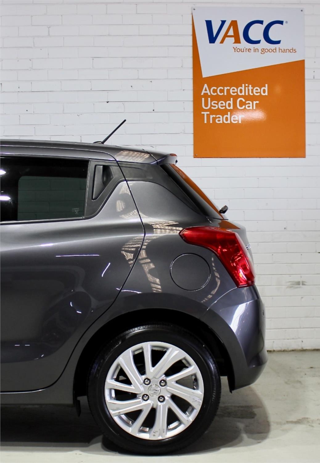 2023 Suzuki Swift Gl, Manual, 45428 km, Photo 4