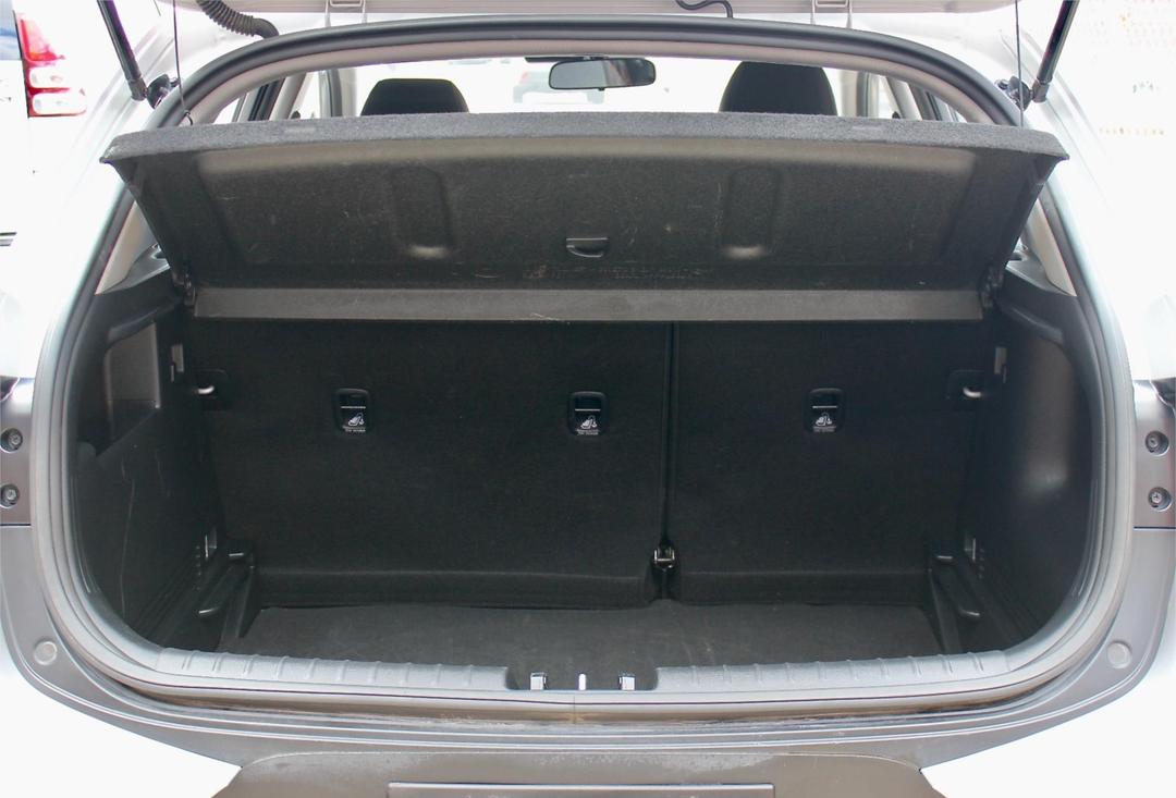 2022 Kia Stonic S, Automatic, 41074 km, Photo 19