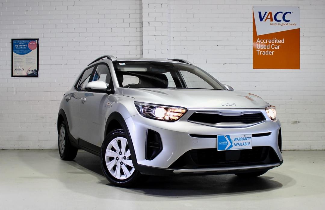 2022 Kia Stonic S, Automatic, 41074 km, Photo 2
