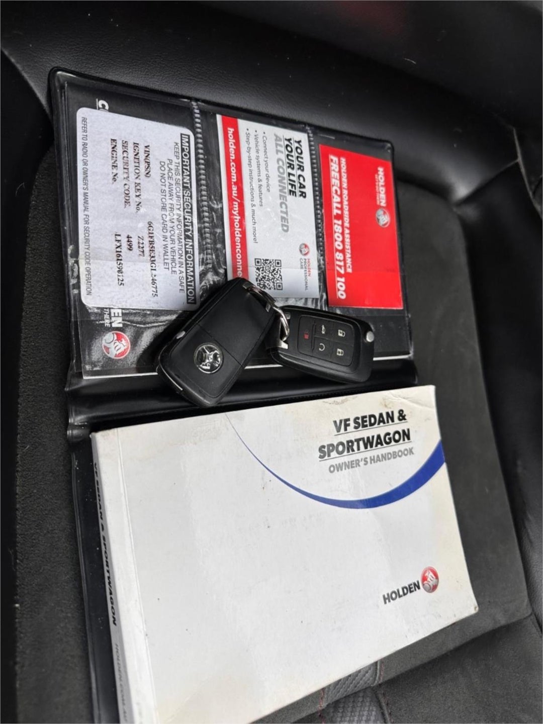 2016 Holden Commodore Sv6 Black, Automatic, 207770 km, Photo 17