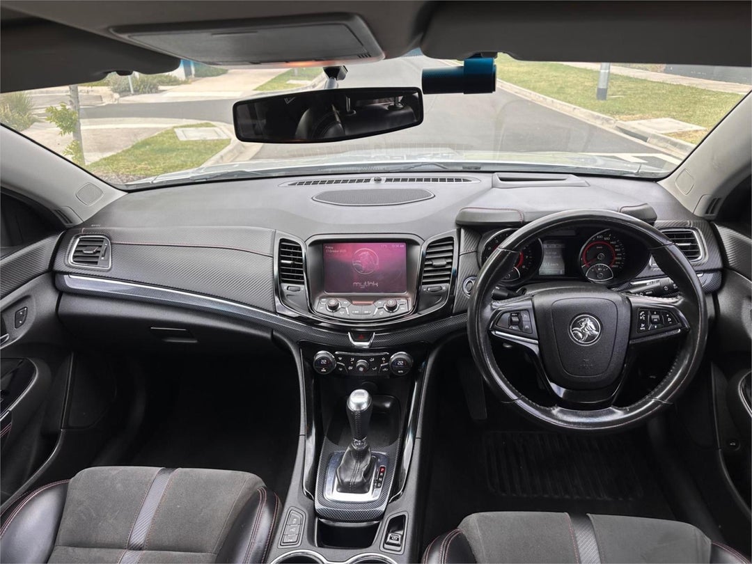 2016 Holden Commodore Sv6 Black, Automatic, 207770 km, Photo 11