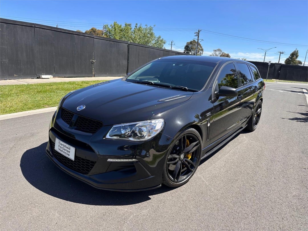 2017 Holden Special Vehicles Clubsport R8 Tourer Lsa 30th Anniversary, Automatic, 52040 km, Photo 2
