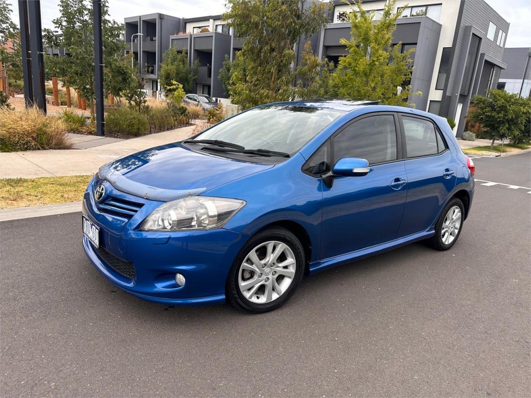 2011 Toyota Corolla Levin Zr, Automatic, 96066 km, Photo 3