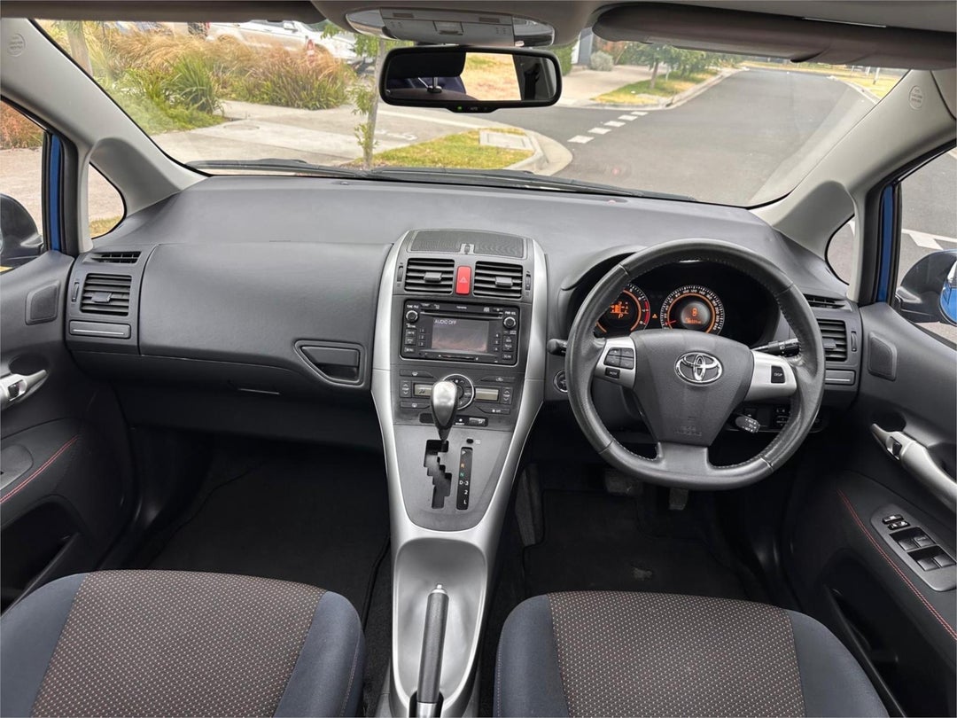 2011 Toyota Corolla Levin Zr, Automatic, 96066 km, Photo 14