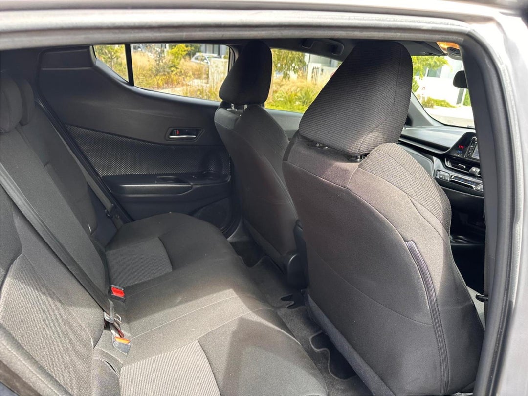 2017 Toyota C-HR (2wd), Automatic, 104500 km, Photo 8