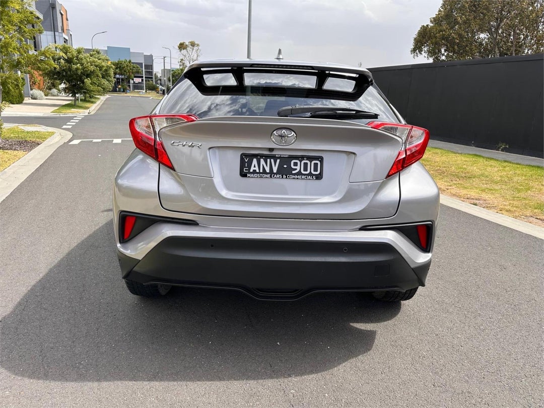 2017 Toyota C-HR (2wd), Automatic, 104500 km, Photo 2