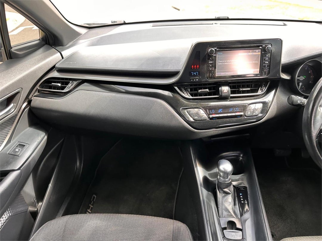 2017 Toyota C-HR (2wd), Automatic, 104500 km, Photo 11