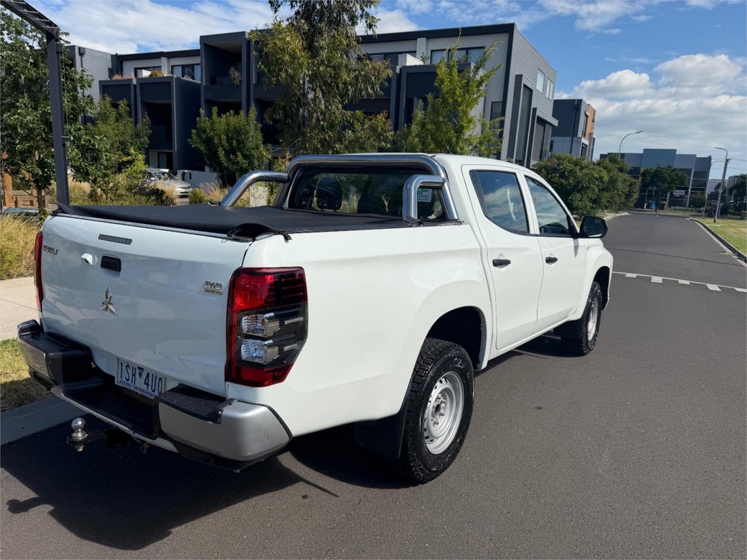2020 Mitsubishi Triton Glx Adas, Automatic, 110000 km, Photo 5