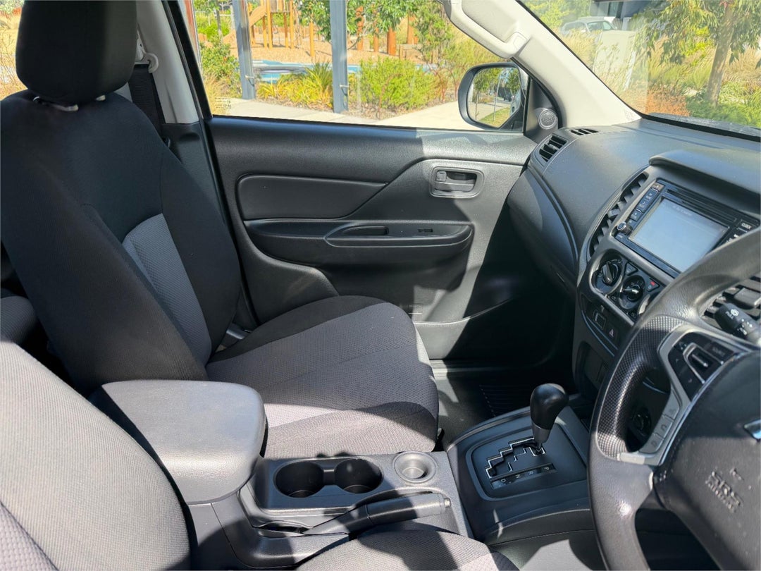 2020 Mitsubishi Triton Glx Adas, Automatic, 110000 km, Photo 15