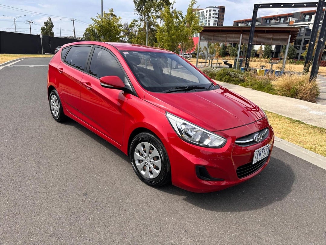 2016 Hyundai Accent Active, Automatic, 143144 km, Photo 1